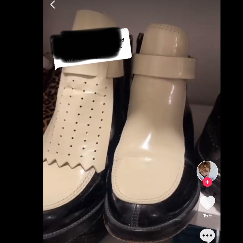 ISO: tory burch booties/ interchangeable quilt/